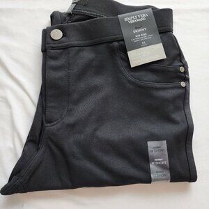 Women's Sz Med Short Skinny Black Ponte Mid Rise NWT Simply Vera Vera Wang Pant